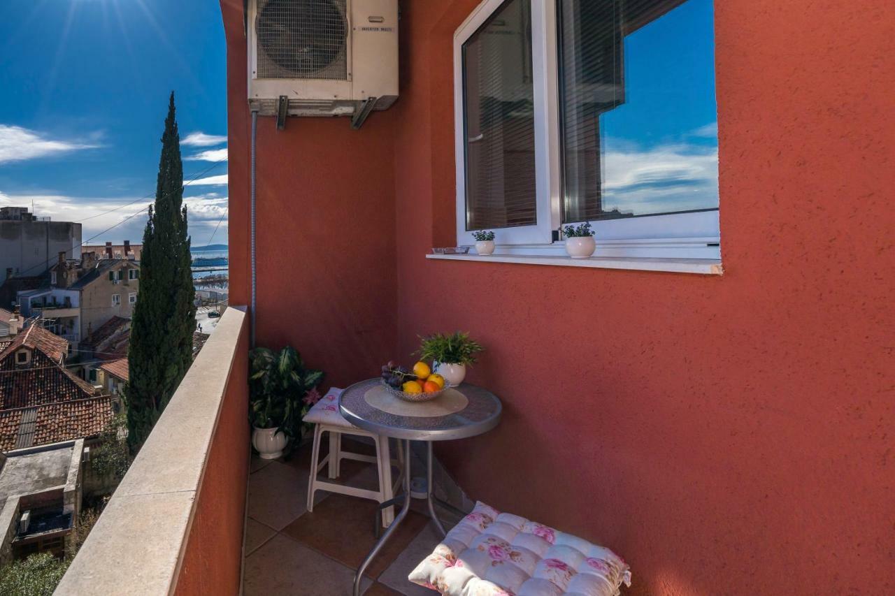 Apartment Old Town With Sea View سبليت المظهر الخارجي الصورة