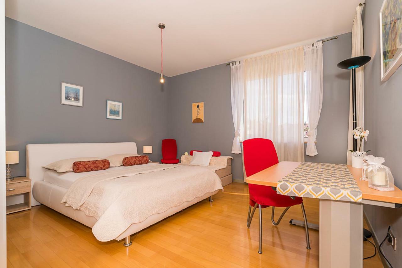 Apartment Old Town With Sea View سبليت المظهر الخارجي الصورة