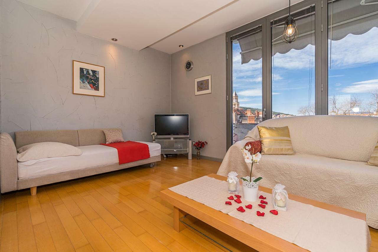 Apartment Old Town With Sea View سبليت المظهر الخارجي الصورة