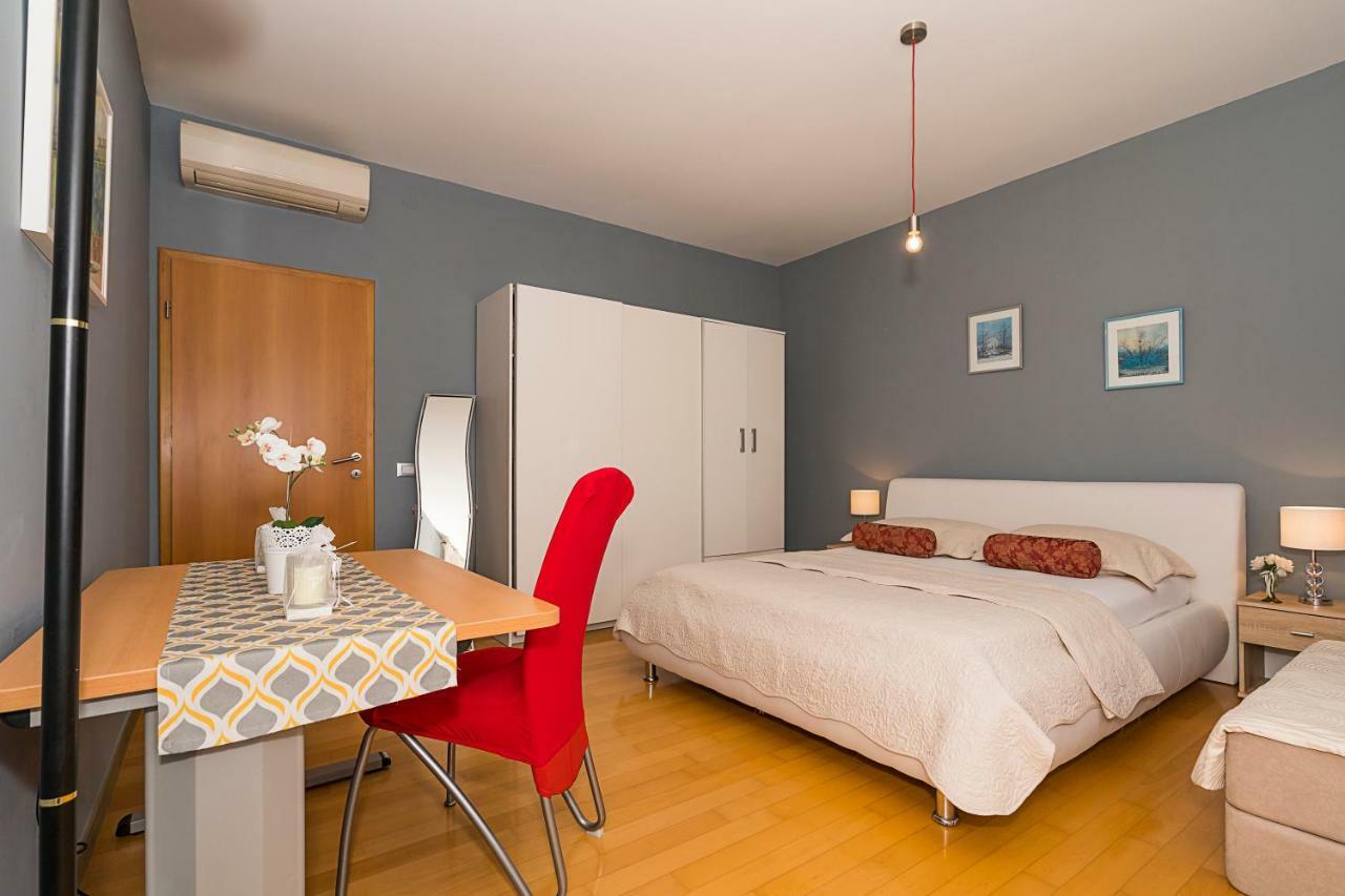 Apartment Old Town With Sea View سبليت المظهر الخارجي الصورة